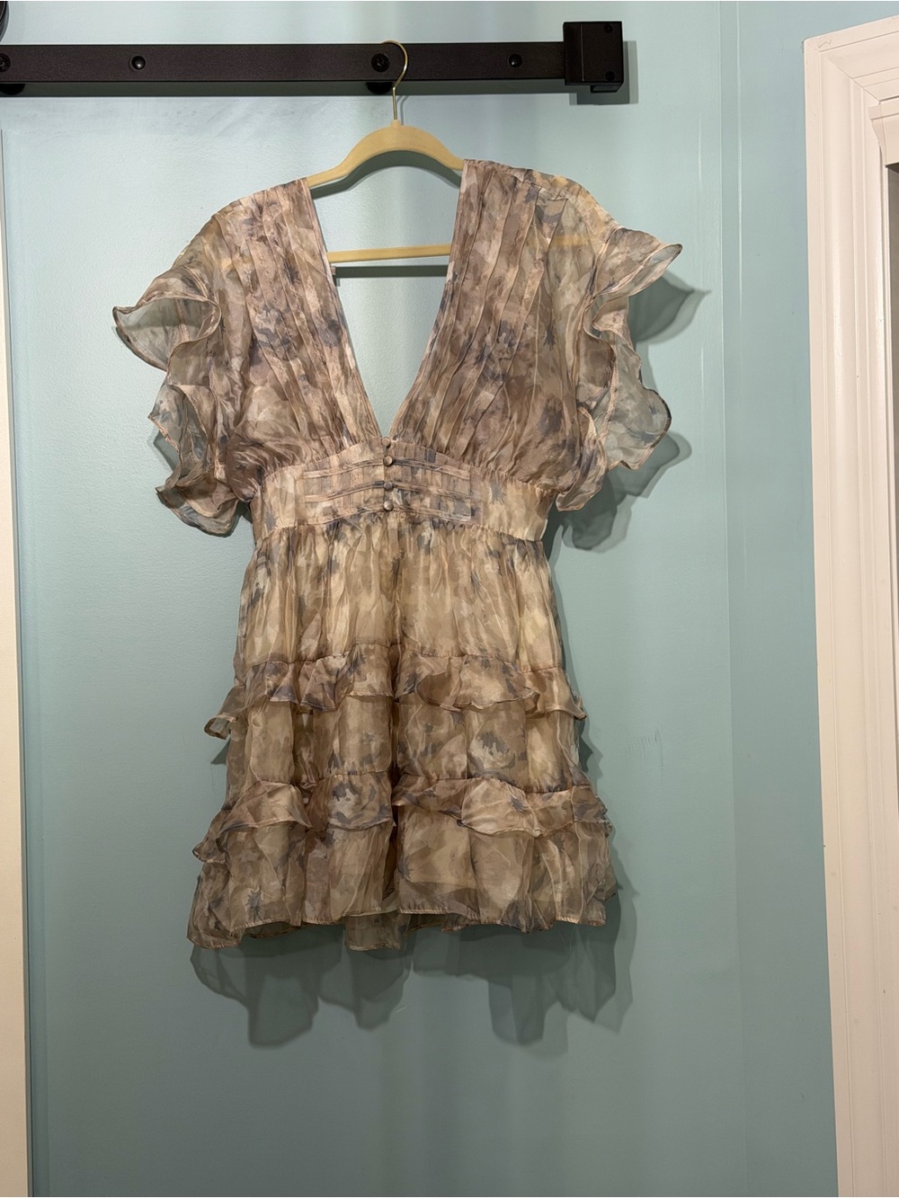Storia Women’s Medium Tiered Ruffle Chiffon Mini Dress Taupe Blush Watercolor Bo
